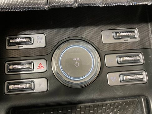 Used 2026 Lincoln Nautilus Premier image 26