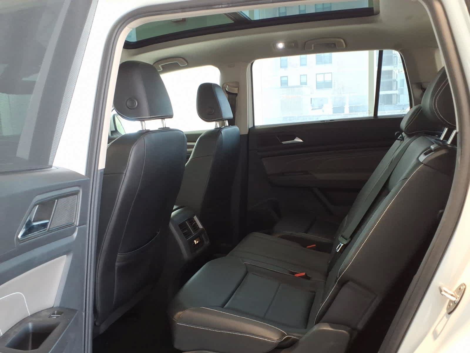 Used 2023 Volkswagen Atlas SEL AWD/4WD image 12