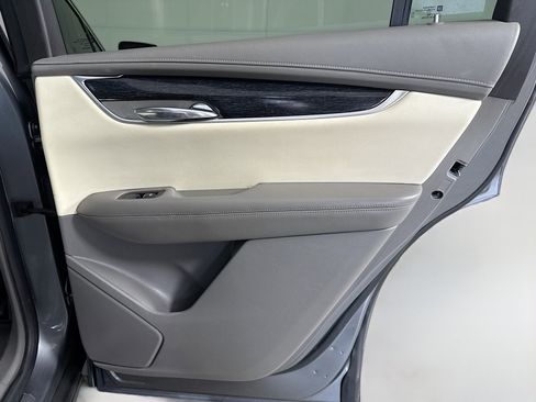 Used 2022 Cadillac XT6 Premium Luxury image 26