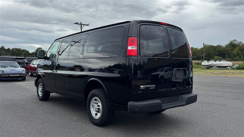 Used 2015 Chevrolet Express 2500 LS RWD image 11