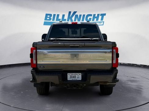 Used 2023 Ford F250 Platinum AWD/4WD image 4
