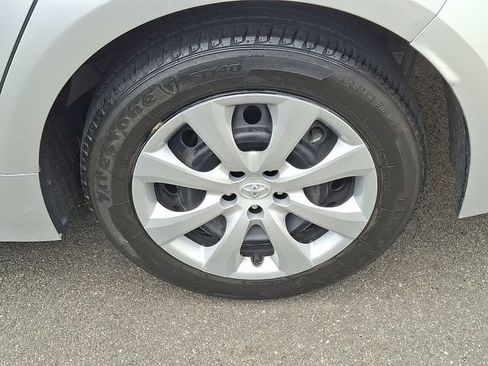 Used 2024 Toyota Corolla LE FWD image 6