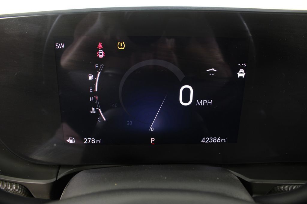 Used 2024 Buick Envista Preferred w/ Convenience II Package FWD image 11