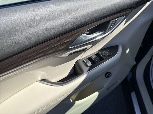 Certified 2021 Buick Envision Avenir w/ Technology Package II image 22