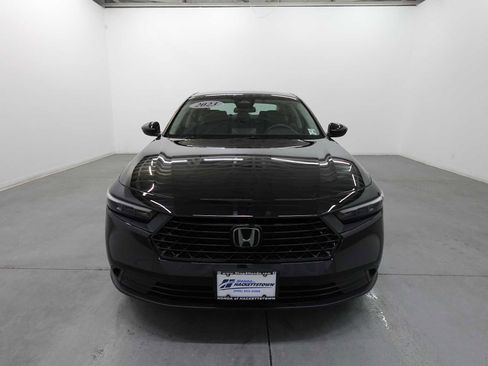 Used 2023 Honda Accord LX image 2