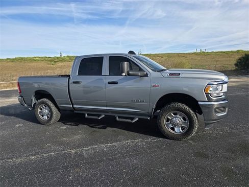 Used 2022 RAM 2500 Tradesman image 2
