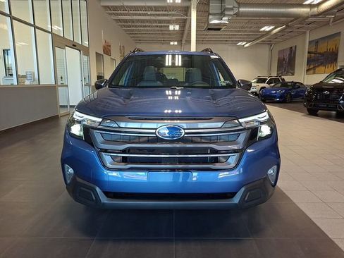 Used 2026 Subaru Forester Premium AWD/4WD image 2