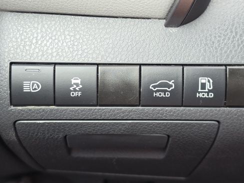 Used 2024 Toyota Camry SE FWD image 14