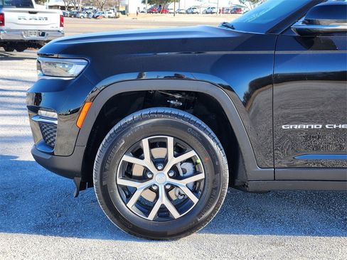 New 2025 Jeep Grand Cherokee Limited image 5