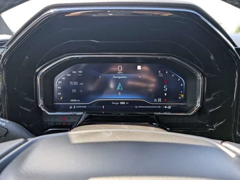 Used 2023 Chevrolet Silverado 1500 High Country AWD/4WD image 27
