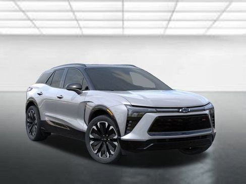 New 2026 Chevrolet Blazer EV RS AWD/4WD image 7
