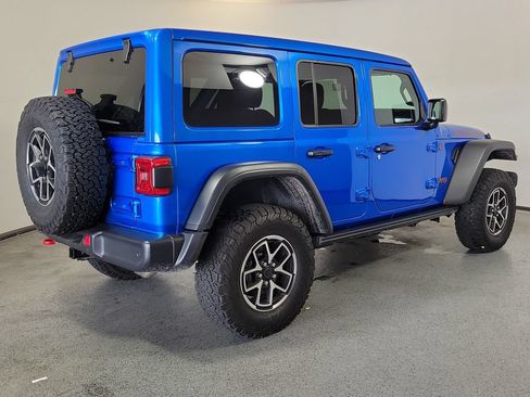 Used 2025 Jeep Wrangler Unlimited Rubicon w/ Safety Group AWD/4WD image 6