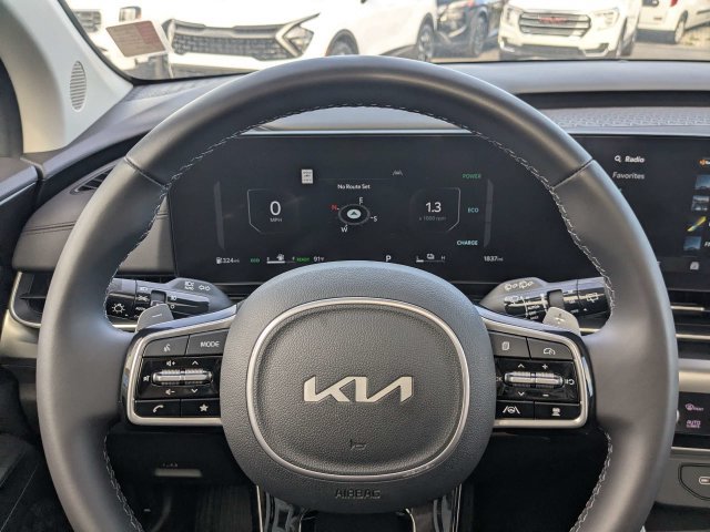 Certified 2026 Kia Carnival Hybrid FWD image 30
