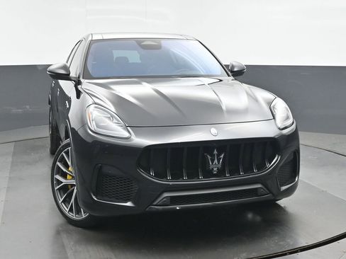 Used 2023 Maserati Grecale Modena AWD/4WD image 8
