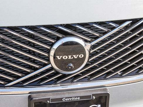 New 2026 Volvo XC90 T8 Plus w/ Protection Package Premier AWD/4WD image 5