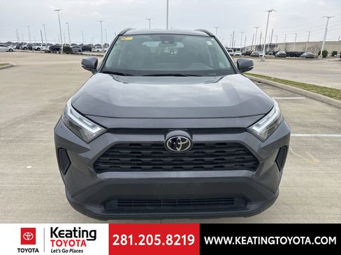 Used 2025 Toyota RAV4 XLE image 2