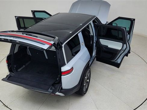 Used 2023 Rivian R1S Adventure image 89