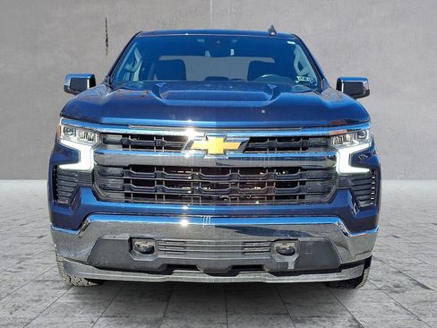 Used 2022 Chevrolet Silverado 1500 LT image 2