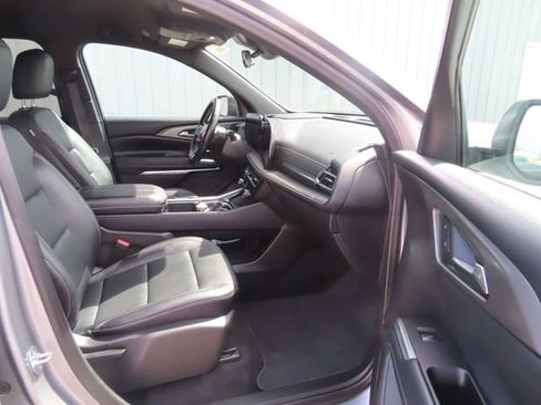 Used 2025 Chevrolet Traverse LT AWD/4WD image 22