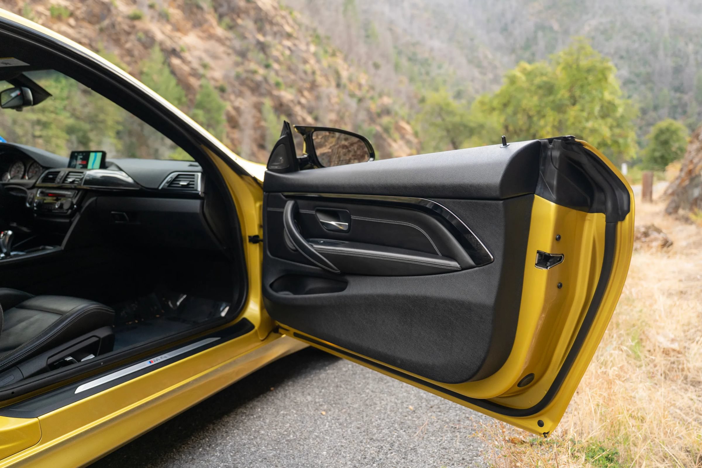 Used 2016 BMW M4 Coupe RWD image 40