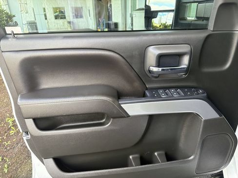 Used 2018 Chevrolet Silverado 1500 LT w/ All Star Edition AWD/4WD image 22