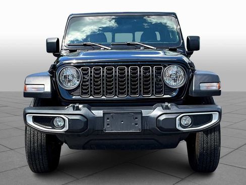 Used 2024 Jeep Gladiator Sport image 5