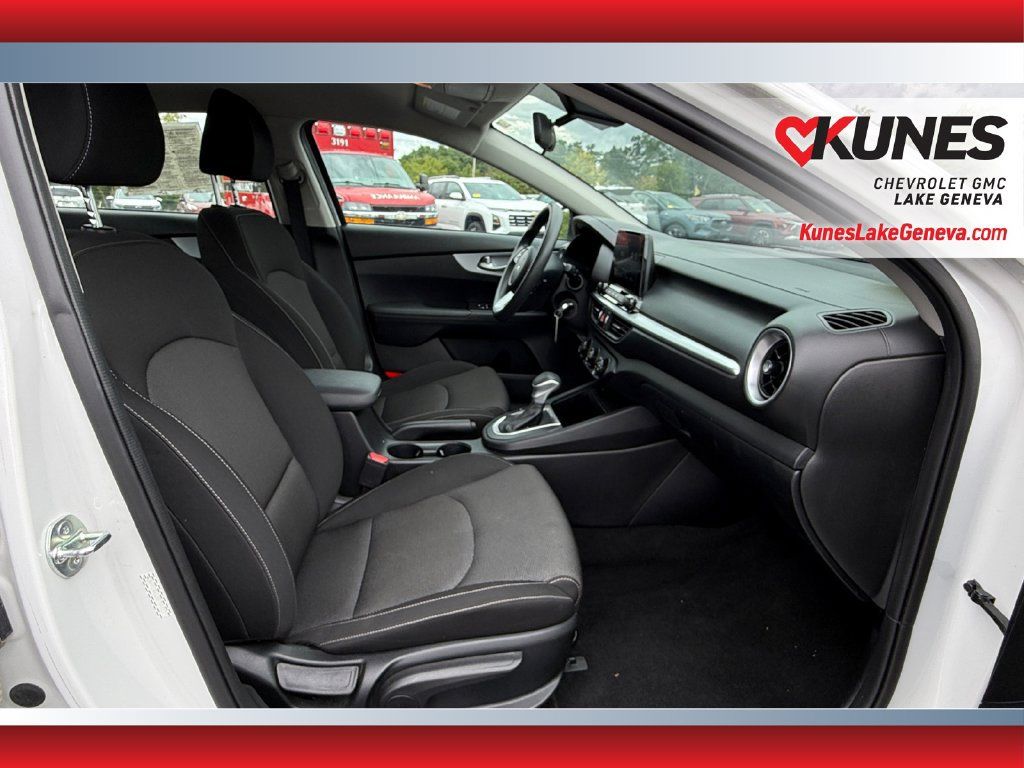 Used 2024 Kia Forte LXS FWD image 36