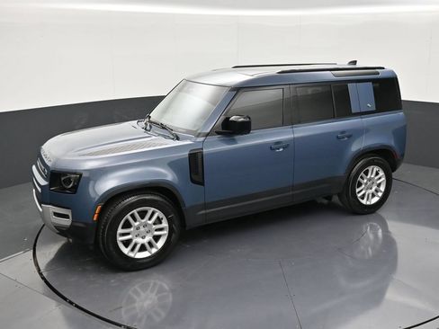 Used 2024 Land Rover Defender 110 S AWD/4WD image 13