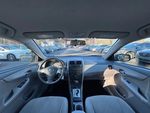 Used 2010 Toyota Corolla LE w/ All Weather Guard Pkg image 16