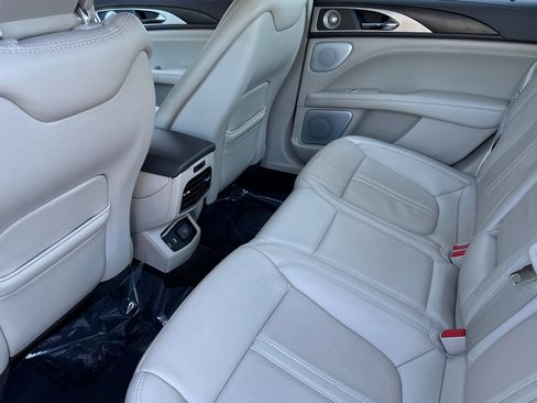 Used 2018 Lincoln MKZ Reserve w/ Luxury Package image 12