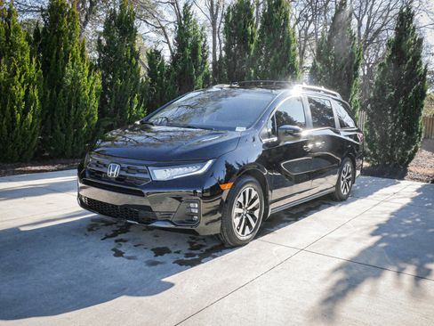 Used 2026 Honda Odyssey EX-L image 5
