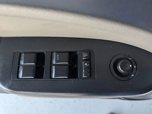 Used 2010 Dodge Caliber SXT FWD image 18