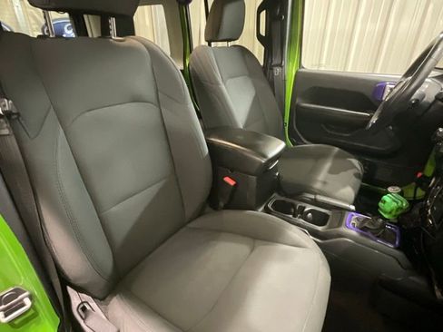 Used 2020 Jeep Wrangler Unlimited Sport S image 13