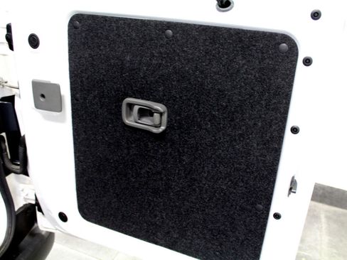 Used 2019 Nissan NV200 S w/ Back Door Glass Package image 27