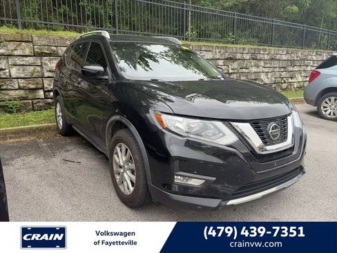 Used 2018 Nissan Rogue SV AWD/4WD image 1