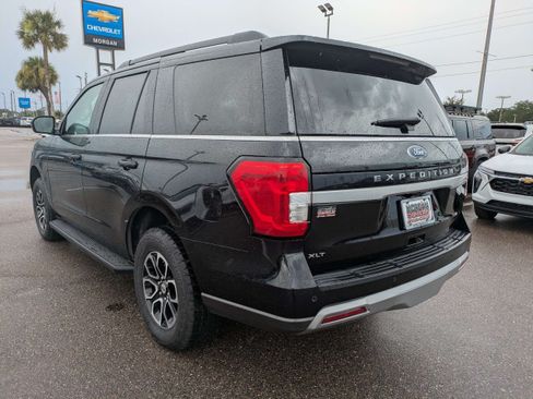 Used 2024 Ford Expedition XLT AWD/4WD image 5