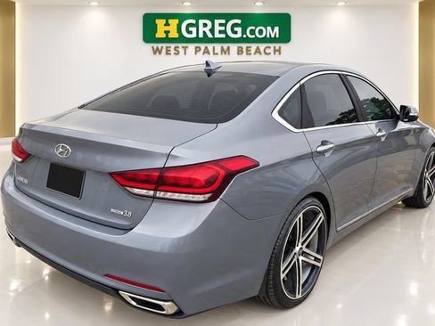 Used 2016 Hyundai Genesis 3.8 AWD/4WD image 6