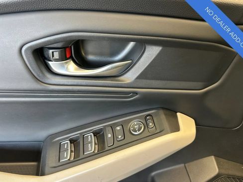 Certified 2023 Honda Accord EX image 11