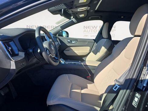 New 2026 Volvo XC60 T8 Core w/ Climate Package AWD/4WD image 9