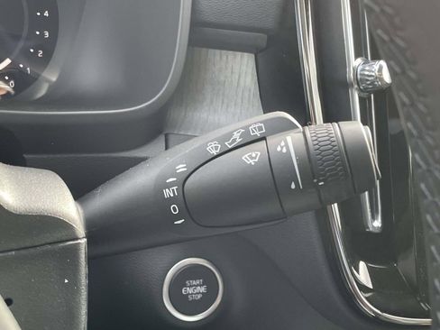 New 2026 Volvo XC40 B4 Core w/ Climate Package image 13