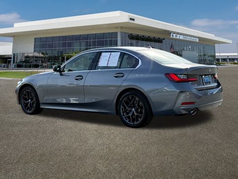 Used 2025 BMW 330i Sedan w/ Premium Package image 9