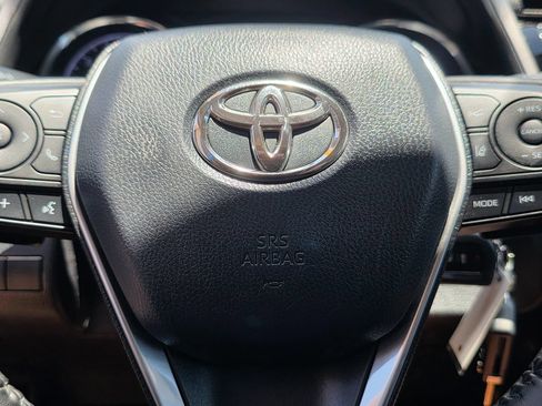 Used 2019 Toyota Camry SE FWD image 28