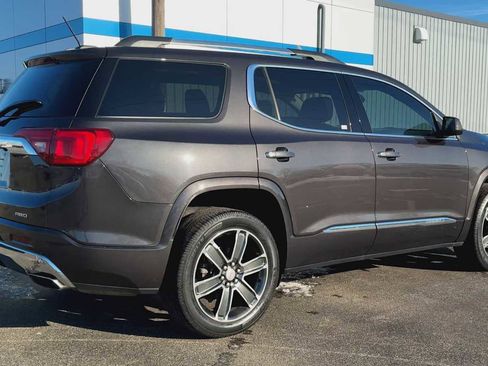 Certified 2019 GMC Acadia Denali image 2