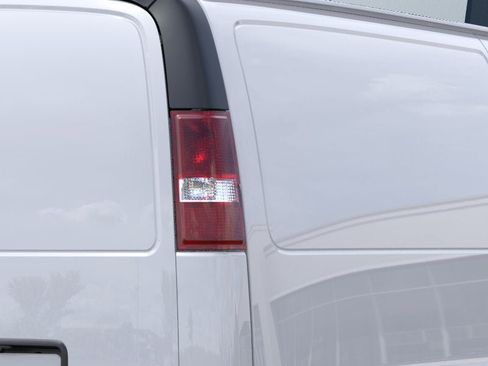 New 2026 GMC Savana 3500 Extended w/ Driver Convenience Package RWD image 34