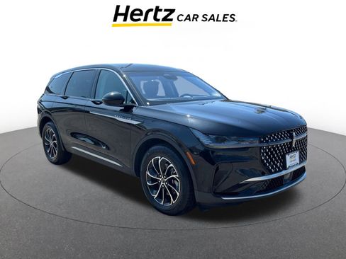 Used 2024 Lincoln Nautilus Premier image 1