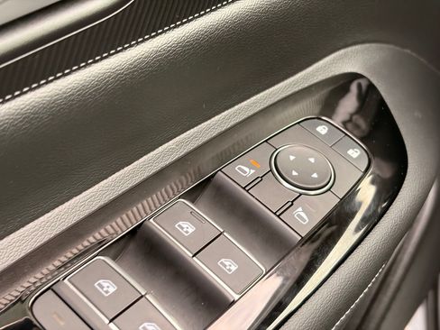 Certified 2025 Nissan Murano SV FWD image 23