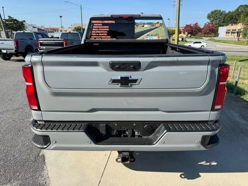 Used 2024 Chevrolet Silverado 2500 LT w/ Z71 Sport Edition AWD/4WD image 10