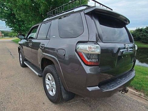 Used 2016 Toyota 4Runner SR5 AWD/4WD image 2