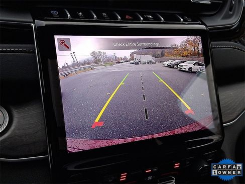 Used 2024 Jeep Grand Cherokee Limited 4xe image 4