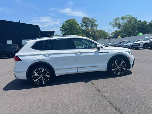 Certified 2022 Volkswagen Tiguan SEL R-Line AWD/4WD image 6